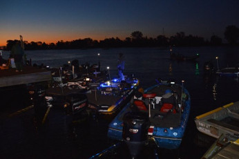 01DEA8C2-9A3A-4F8E-951A-563DD290CD30