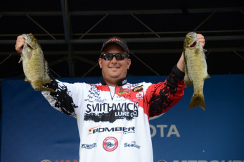 02E280B8-8959-43E2-B2FB-2C6A7DE80955