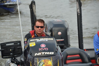 03046D75-5255-401D-98D2-E588186A35C0