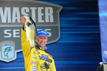 037DBD3B-73CC-4CF5-82DD-47D0BFF276B8