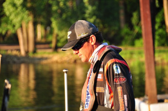 04900D4D-B41E-414C-8469-9ABBA3FD1B7A