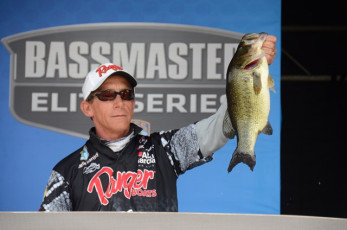 04E85B3C-4564-4427-8A37-73A108414526