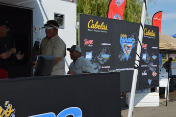 051CAADA-F200-46B1-8C2E-D5CA8000AA6E