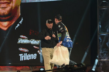 065D758D-D398-49A4-81D3-717BD3412719