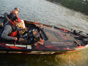 06A221DA-E314-4AAD-999F-69563E736B1A