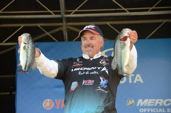 06F4E8D1-EC7C-42C0-96E8-F1C300FDEAA2