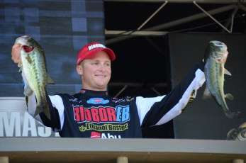 07531B3C-71B9-4F21-BC53-8A456B963CCC