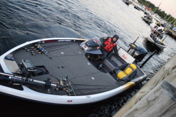 075849AC-6F83-4C0D-8591-A5D755DB032F