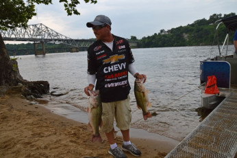 0832860F-1923-40B6-9E73-010121E9E08B