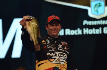 08823D2C-E64F-4818-96C5-4E41869C8004