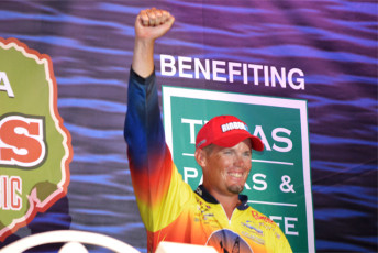 0882A8AB-0570-4C5B-98B2-CBDA35120E19