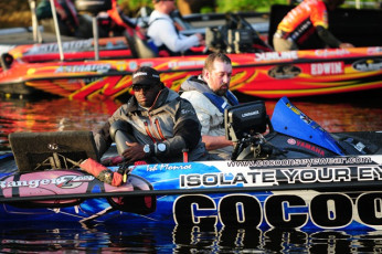 08CCBC72-76D7-4F65-BDE7-20A097D2F35E