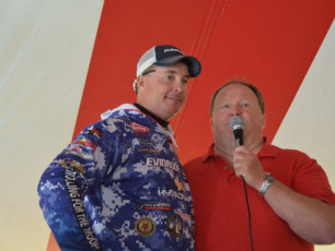 08D64060-BABC-48B3-9CC7-0E9805322E04