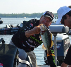 0A5D661A-1BA8-4942-988F-7955BF958CE9