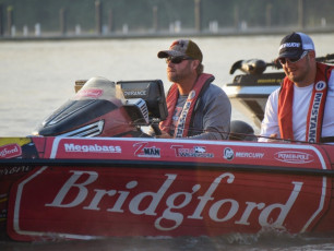 0A895F88-8BC8-45F9-BC39-E430C3329811