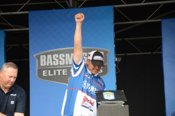 0B16C823-CAD6-40CC-ADBD-A5FA53B7F25D