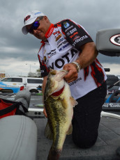 0D2216B9-760C-465F-B7CA-1DC8D5D7333E