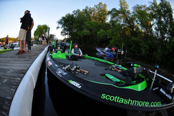 0E0097FD-BFE4-491D-A5A7-999780378146