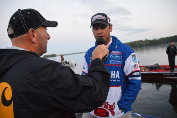 0E716D6F-595B-4D81-B18B-F29A277F3DDB