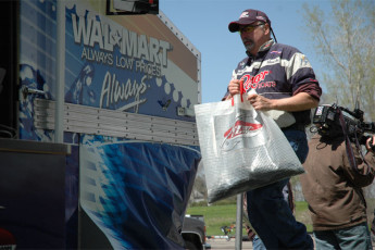 0E750888-2A69-4BAE-AD3A-FE1400FEE153