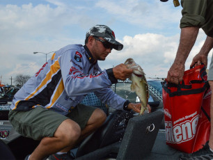 0F921592-67E8-4A97-B7BD-31C323B426F2