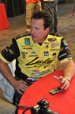 0FA07A16-FB24-4B26-AAF4-DAAD1B223BB8