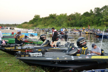 101E3A17-530C-4E8C-990E-1F7000AFAF03