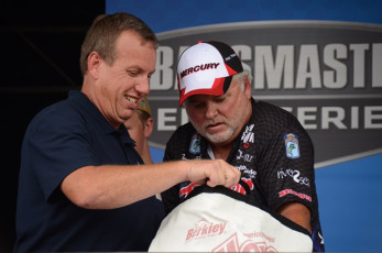 1035F5FC-CC81-41D5-839D-A25E98D6849F