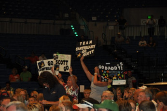 1163740A-46A3-4584-9534-DAF2B9AC65F3