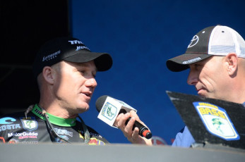 129E640D-EC47-4D7C-A71E-AF991A73F751