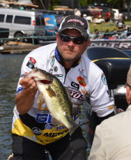 12BC54E0-6383-4CD7-B7D7-7180E9124C24