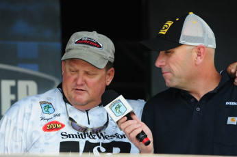 12E66EED-D12E-4680-8756-693B15B80D4F