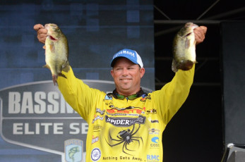 132B2D75-0C18-4728-8082-9744AC8811DD