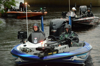 13683727-E505-441B-A87E-ED3E1492841E