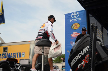 1368D8C7-6CE6-4BC8-8DAC-55A26A15AAAC