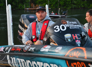 14F4DE8E-52DB-4D05-8690-85CBF6552CCF