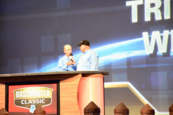 1551C0AF-55E3-42A6-9016-9D138EEBE3BD