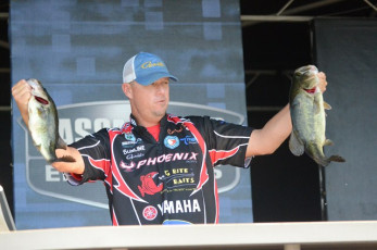 1833E769-1422-44E2-AED3-ABCE6A6E838B