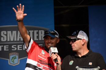 187D993E-32AA-438A-906D-C8CA8D35972D