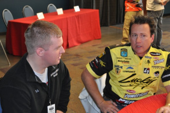 19108379-C128-40BD-AF5C-80797EAEAAD8