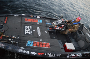 19863F17-1B85-407D-BC75-EDE42BFD4E0C