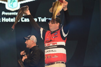 19F3C30B-0F48-4CD6-AE12-E9AA1CAEF691