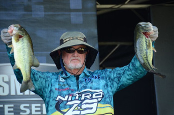 1B390678-AC42-4318-A25D-37AE664C4DFF