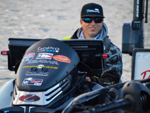 1B920B99-FF02-4B30-82BA-8CF968355266