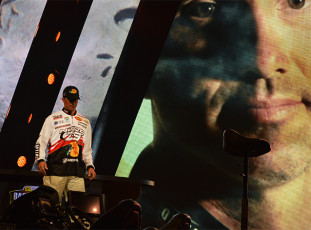 1BF9DF58-367C-4A33-B53D-6305DBF3DD1B