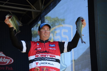 1C447D65-BBEF-42A0-9155-B7C80120D596