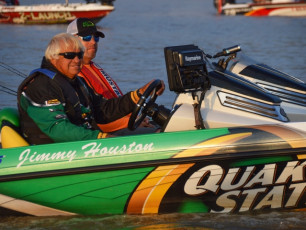 1D33AF70-3938-48A6-A410-DF31C724453D