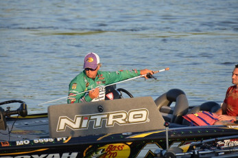 1DE6964E-28B9-41FC-912C-6C5F1F5FB0FA