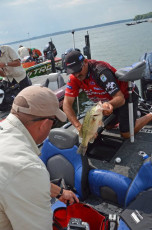 1E806158-86CD-4298-A514-AB85090A8A6B