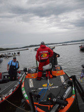 1FB22601-2DAE-4C1A-9D9E-039016A00B7D